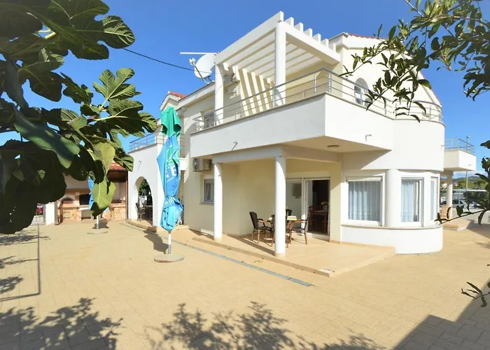 Sablic-2 By Interhome Appartement Pirovac